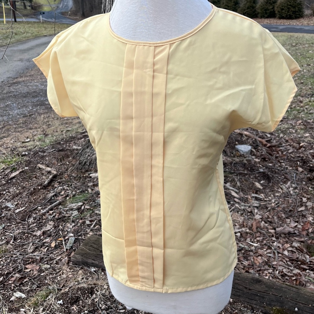 ORARE VINTAGE 1980’S YELLOW PLEATED TOP WOMENS 10